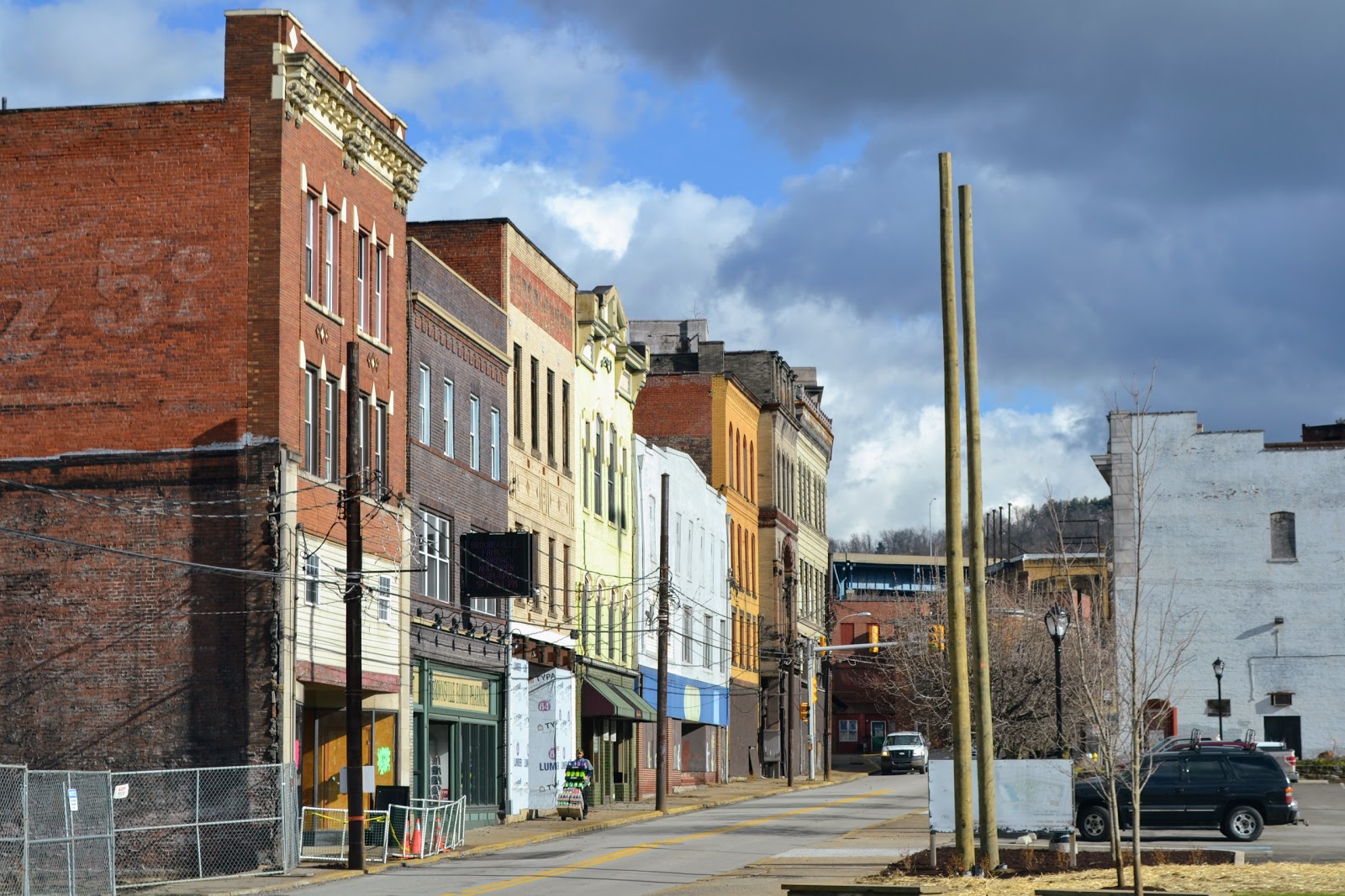 Live free or die Майже привид Браунсвіль, Пенсильванія (Brownsville