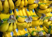 Grocery bananas