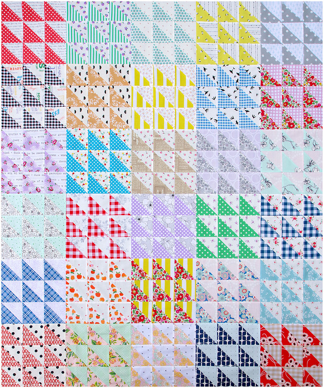 Retro Half Square Triangle Quilt and Quilt Pattern (pdf file) | © Red Pepper Quilts 2017