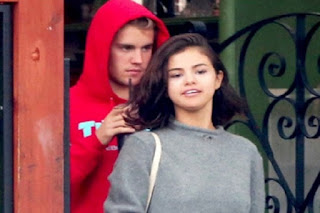  Agen Domino Online - Keluarga Selena Gomez Tak Yakin dengan Cinta Justin Bieber