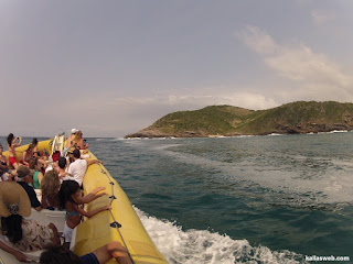 Aproximando-nos da ilha. Búzios/RJ.