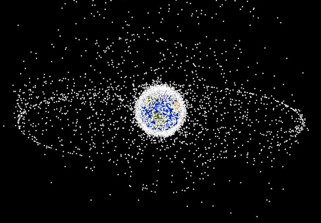 Lixo espacial ao redor da Terra - NASA