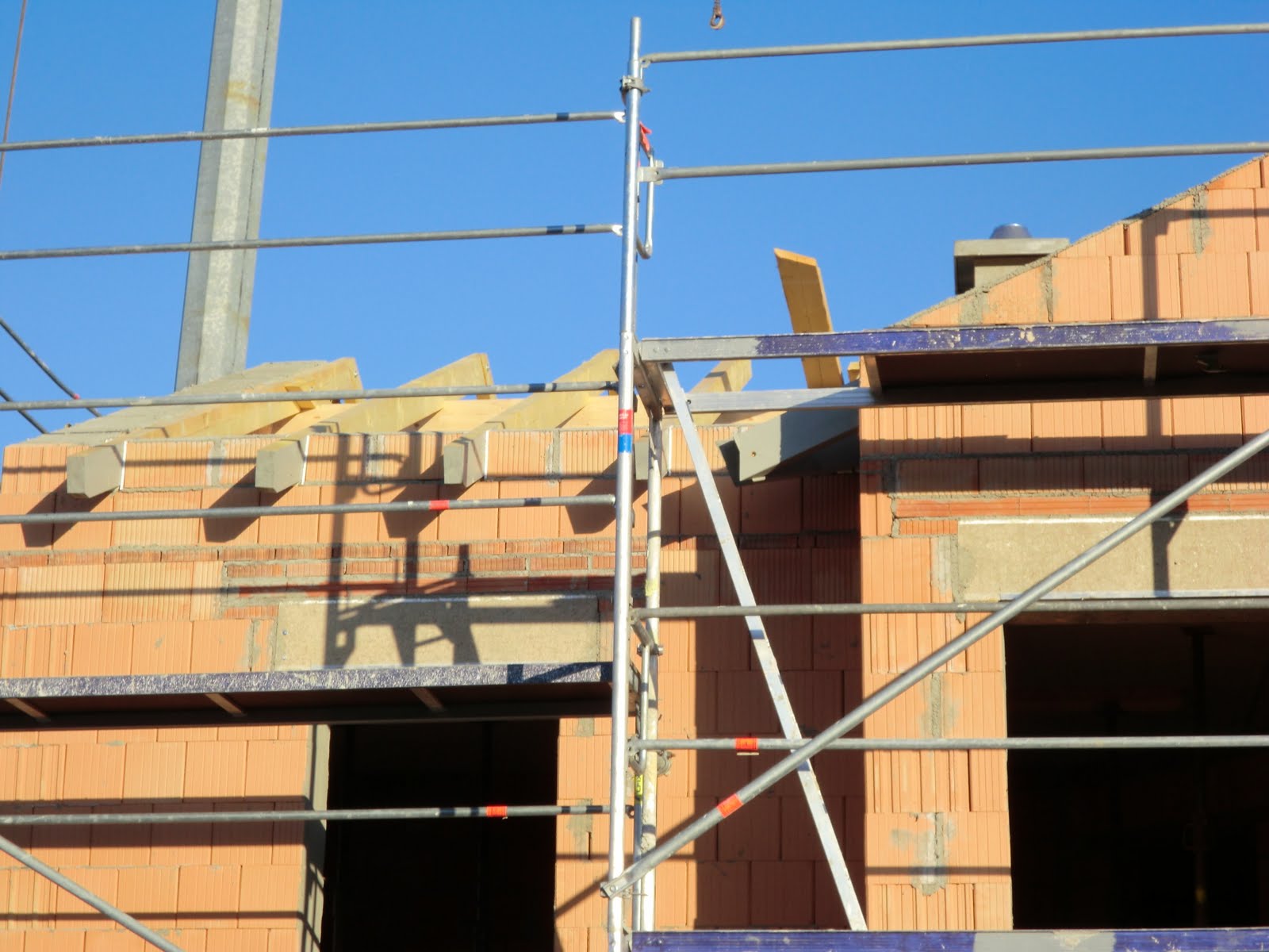 Die Schwarzis bauen ein Haus: Der Dachstuhl