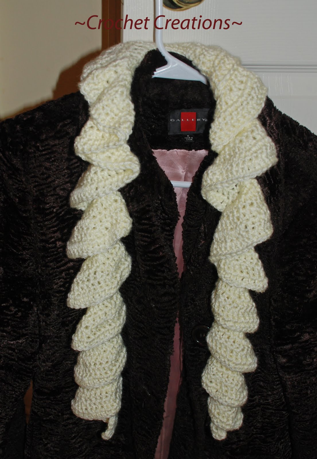 Churchmouse Classics Patterns - Two-Way Ruffled Scarf Pattern at