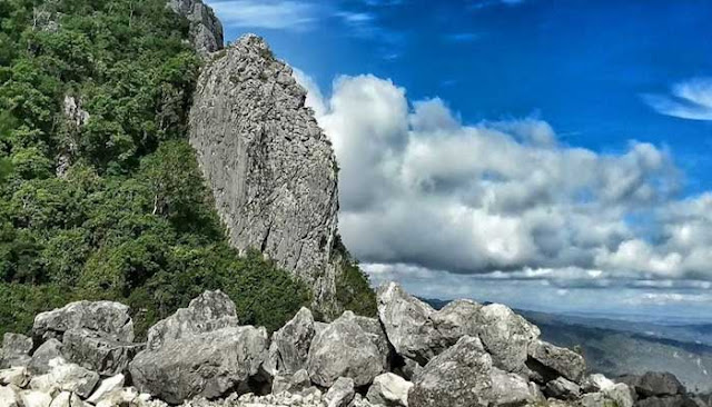 Gunung Marmer Futumnasi