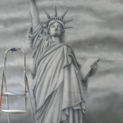 Mural UV Malowanie statuły wolności na ścianie, mural UV świecący w ciemności, Poznań
