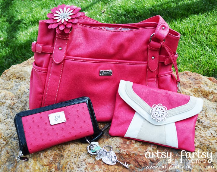 Purse Organization Made Easy with Grace Adele
