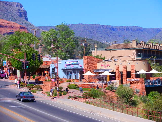 On the road with Pat & Will: The town of Sedona, AZ - April 25, 2011