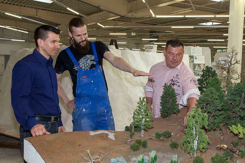 Faszination Geier Kamelhof Sternberger Burg