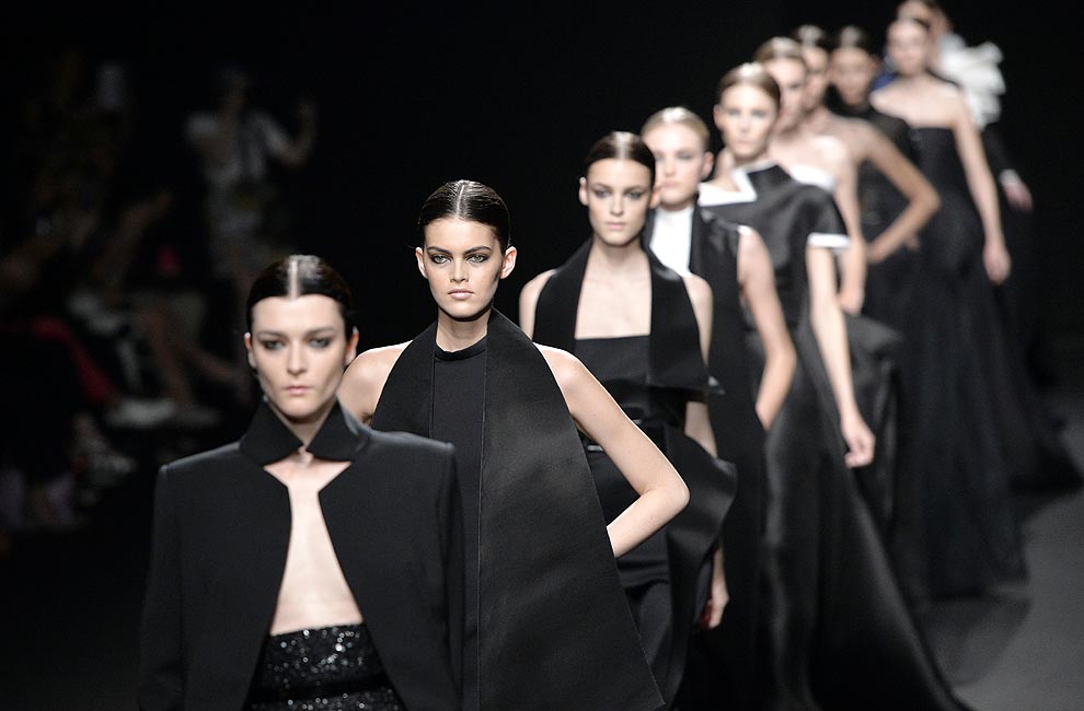 RUNWAY REPORT.....Paris Haute Couture Fashion Week: Stéphane Rolland ...