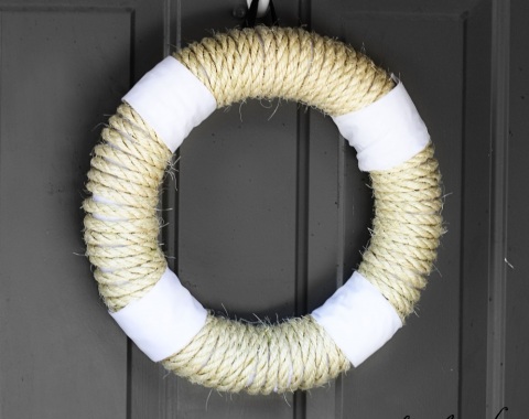 24 Nautical Rope Decor & DIY Home Craft Ideas