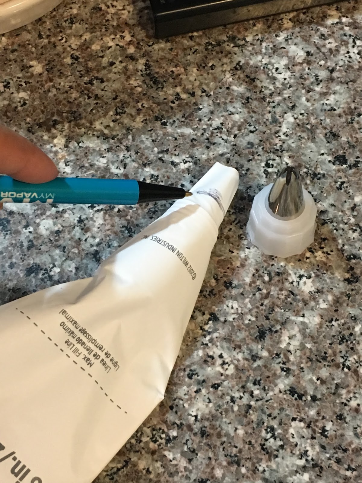 Life Without Alu? Assemble a Piping / Pastry / Decorating Bag