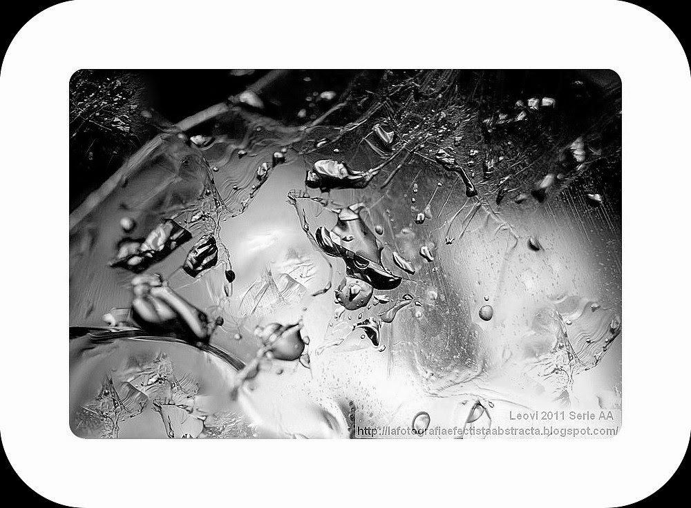 Foto Abstracta 3081 Persistencia armoniosa de los sentimientos revolucionarios - Harmonious Persistence of revolutionary feelings Foto Abstracta 3081 Persistencia armoniosa de los sentimientos revolucionarios - Harmonious Persistence of revolutionary feelings