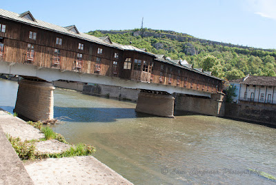 covered bridge Покрит мост Lovech