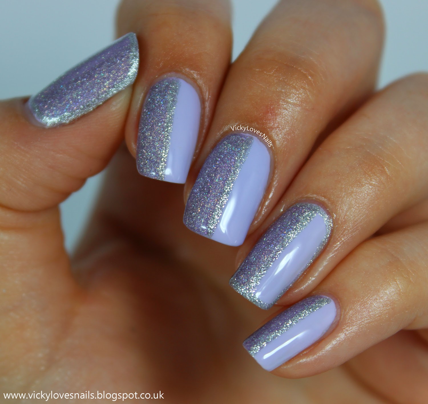 Vicky Loves Nails!: piCture pOlish - Lizzie Nail Art