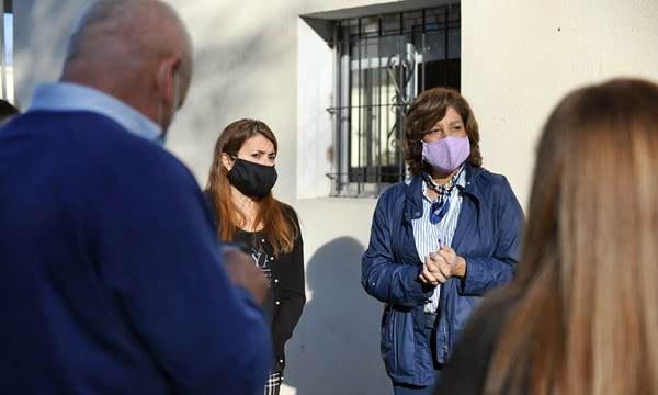 Hospital: No compartan mate, no salgan si no es necesario. Usen el tapabocas, antiparras Hospital: No compartan mate, no salgan si no es necesario. Usen el tapabocas, antiparras