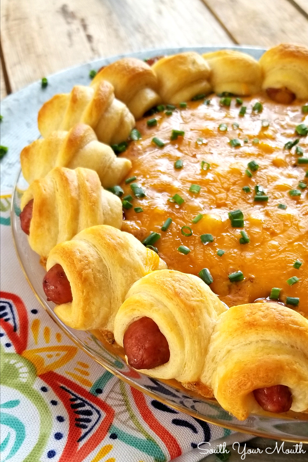 South Your Mouth Pigs in a Blanket Chili Cheese Dippers
