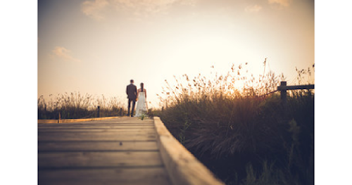  KONSEP PREWEDDING CASUAL OUTDOOR