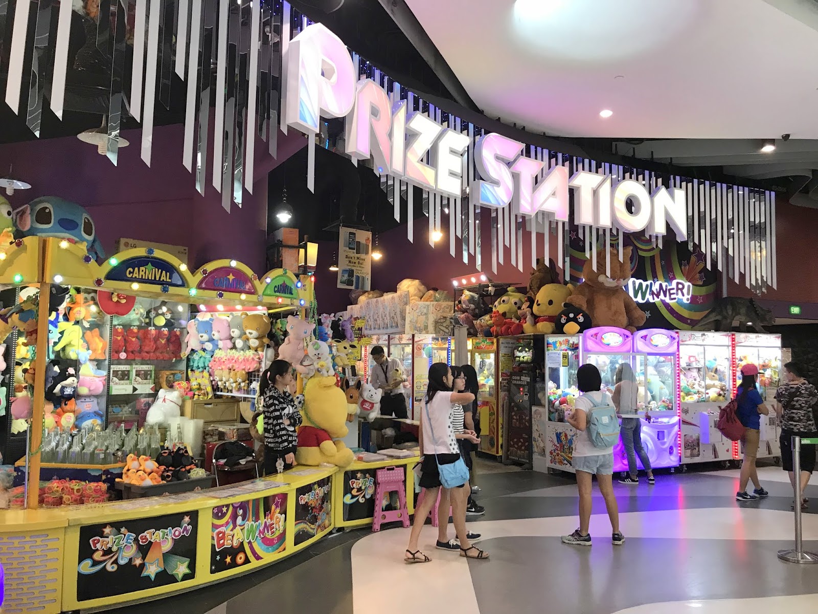storefront of prize station arcades