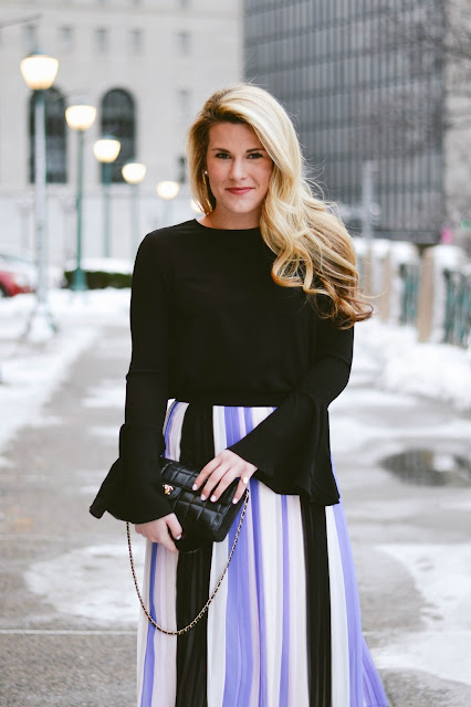 how to style bell sleeves