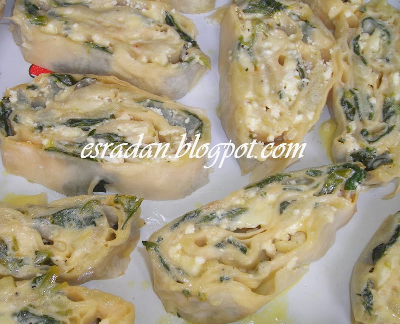 Esra ile Hayatın Renkleri ve Tarifler&hellip; ıspanaklı peynirli rulo börek