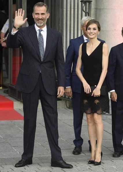 Queen Letizia of Style new dress, Prada shoes, Caroline Herrera dress, Hugo Boss dress