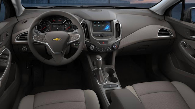 Chevrolet Cruze 2.015 - Página 10 Novo-chevrolet-Cruze-2017-painel
