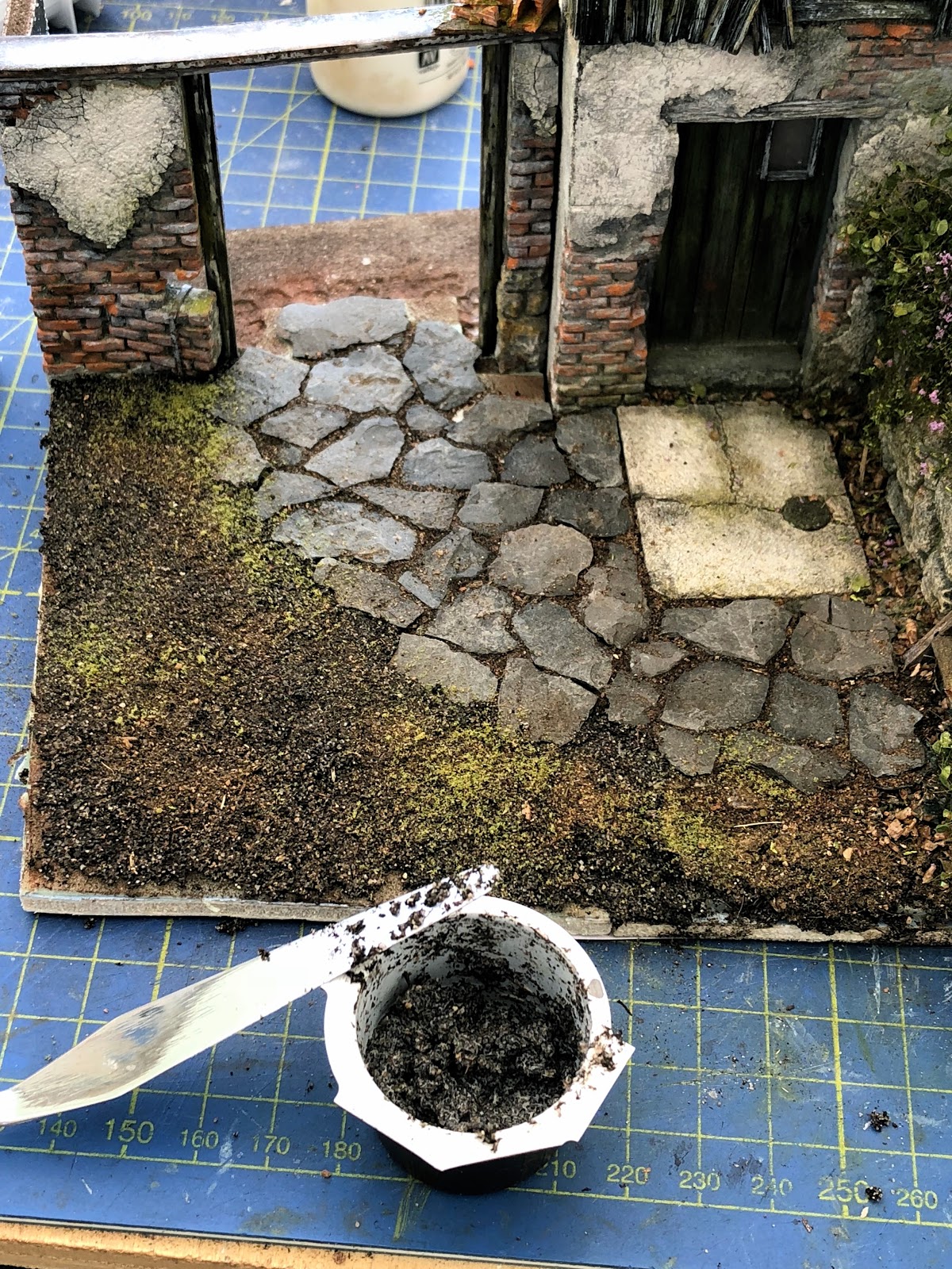 Vom Leben gezeichnet – von Marcel Ackle gebaut: Mauer mit Türe (Part 21)