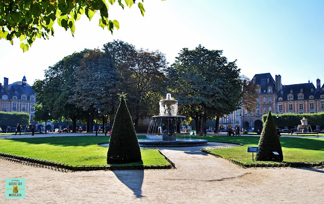 Place des Vosges, París