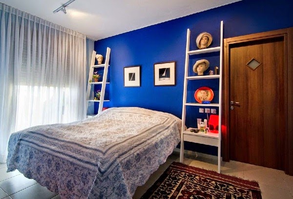 Tips for decorating with bold colors