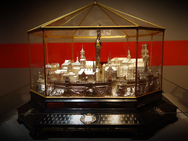 Maquette du vœu fait à Saint-Aubin-en-Notre-Dame-de-Bonne-Nouvelle (Bois, bronze, 1861 - Ville  de Rennes)