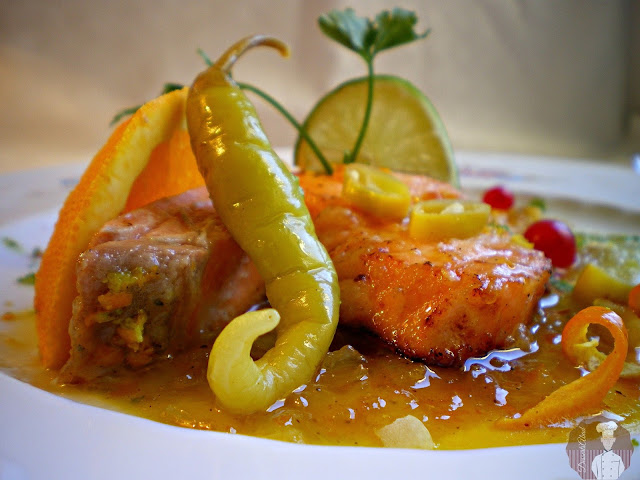 Salmón glaseado con salsa de lima