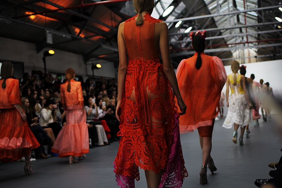 models runway show bora aksu london fashion week ss16