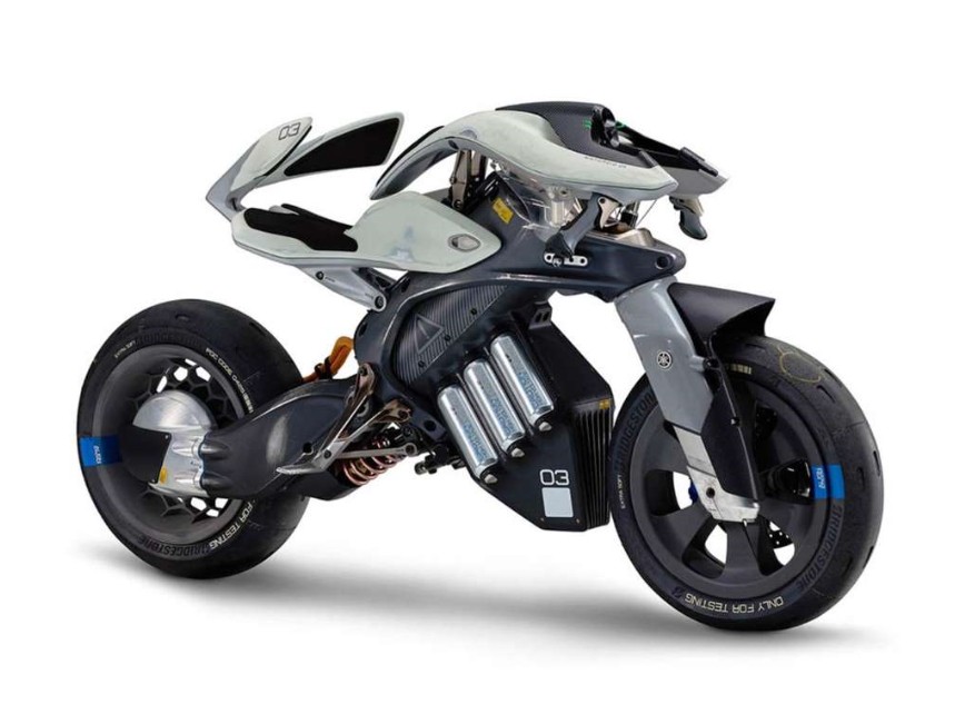 Yamaha Motoroid Concept, la moto che legge chi la guida