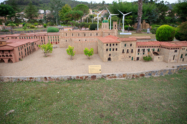 Парк "Каталония в миниатюре" (El parque Catalunya en miniatura)