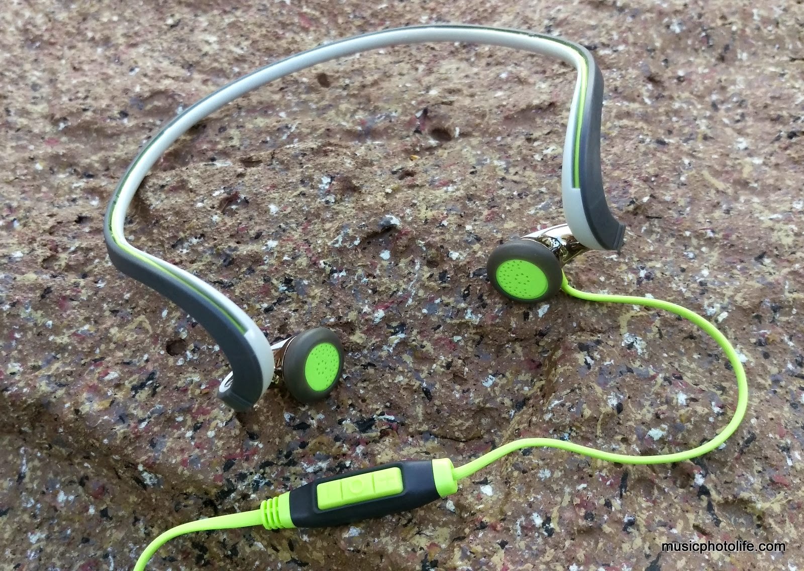 Music.Photo.Life. Sennheiser PMX 686 SPORTS Headphones Review