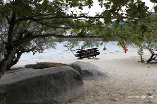 pantai tanjung tinggi belitung