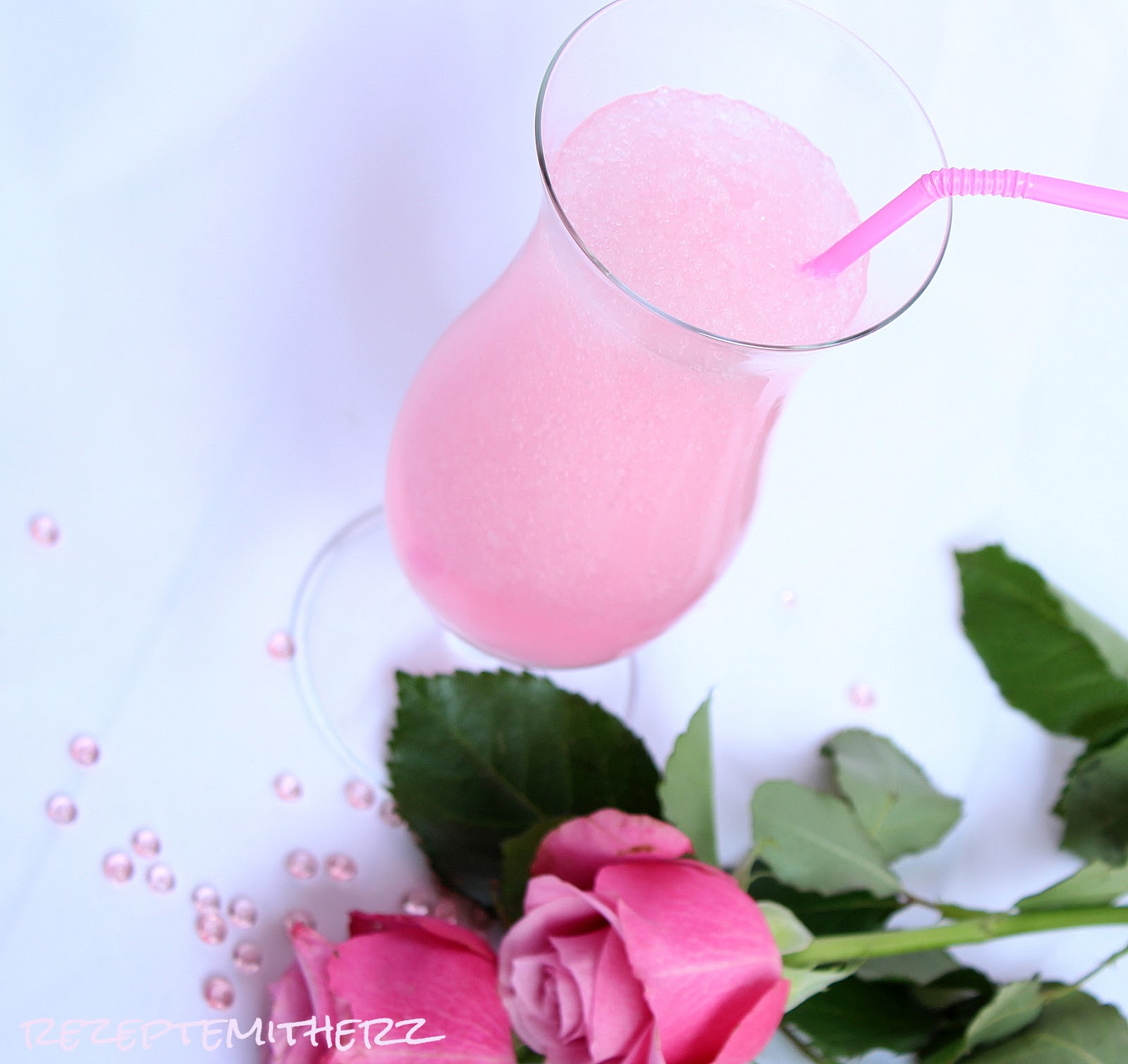 Rezepte mit Herz Pink Ouzo Cocktail