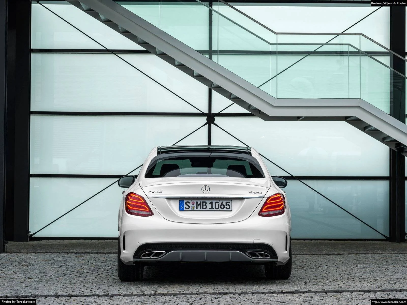 Hình ảnh xe ô tô Mercedes-Benz C450 AMG 4Matic 2016 & nội ngoại thất