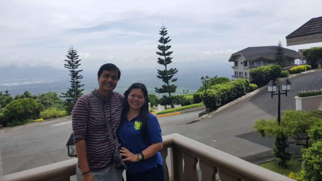 Enjoying the spectacular view of Tagaytay Highlands
