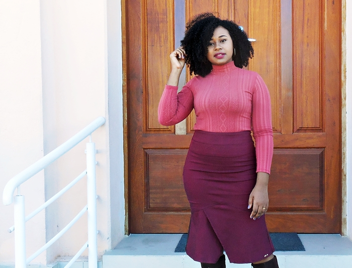 bota cano longo com saia midi