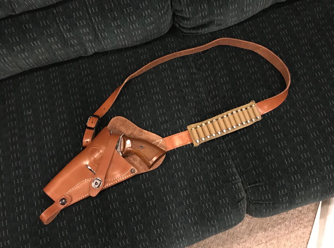 Blog O'Stuff: New Grips for the Ruger Police Service Six