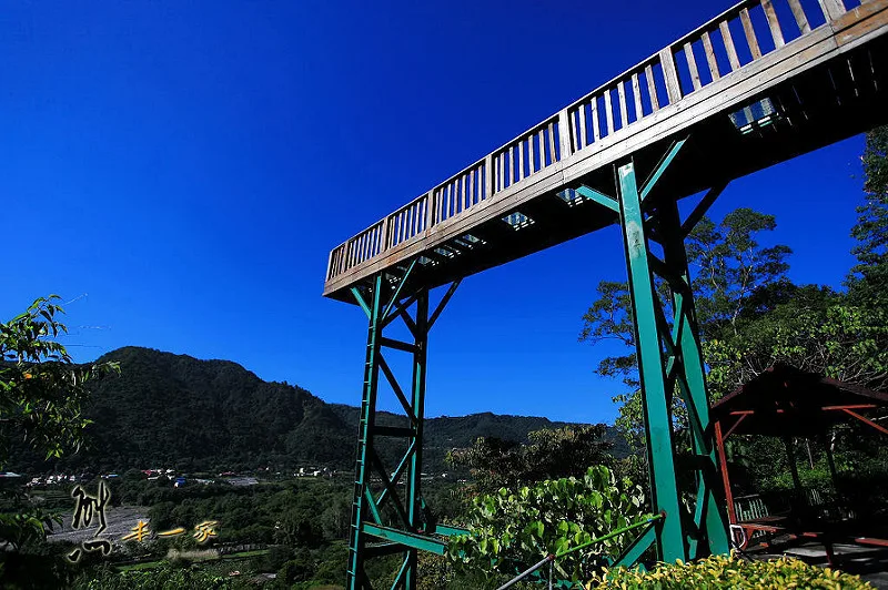 南投親子旅遊|泰雅渡假村|住宿溫泉兒童遊樂園生態休閒