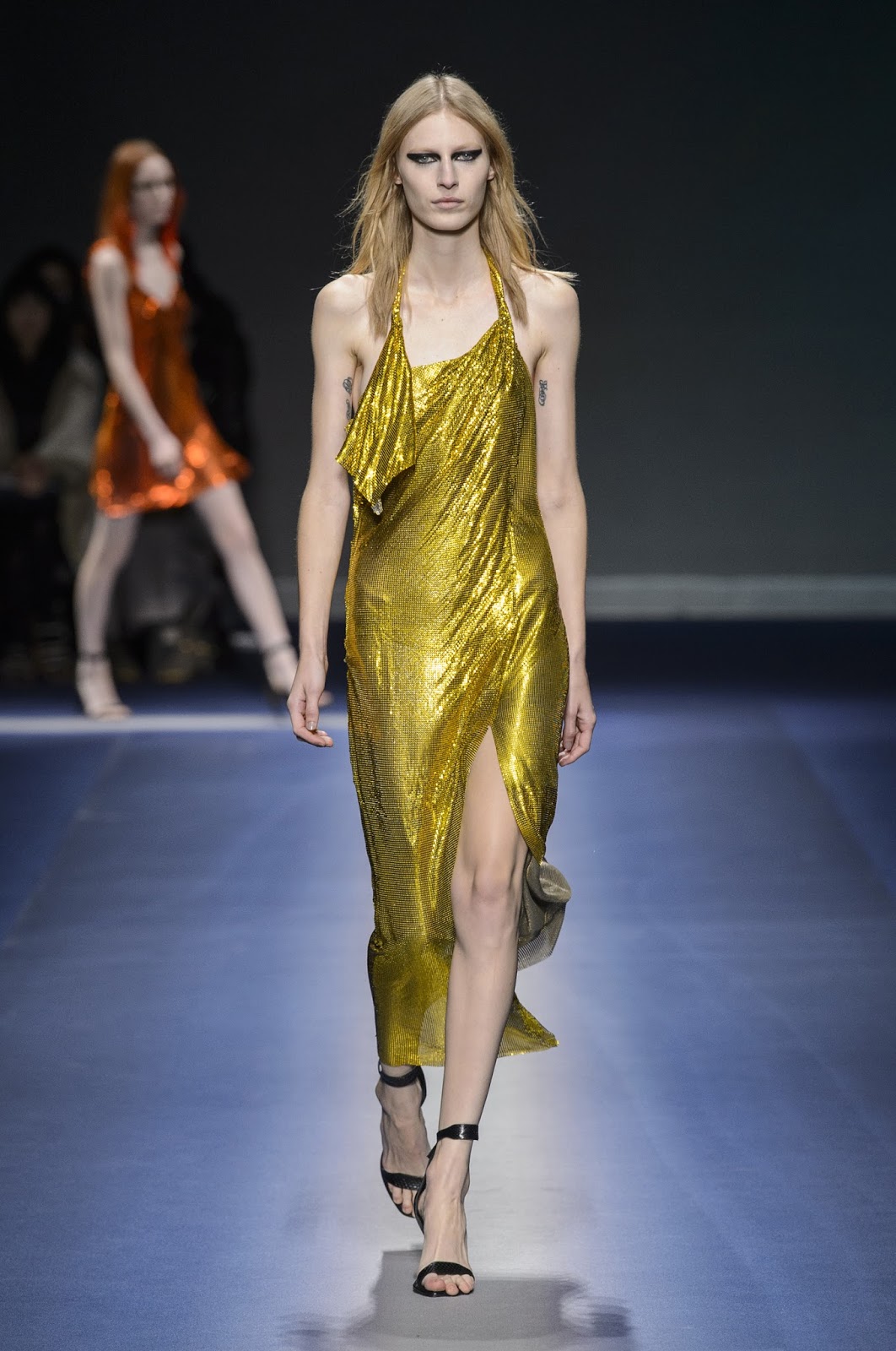 Sexy, Cool Glamour: VERSACE