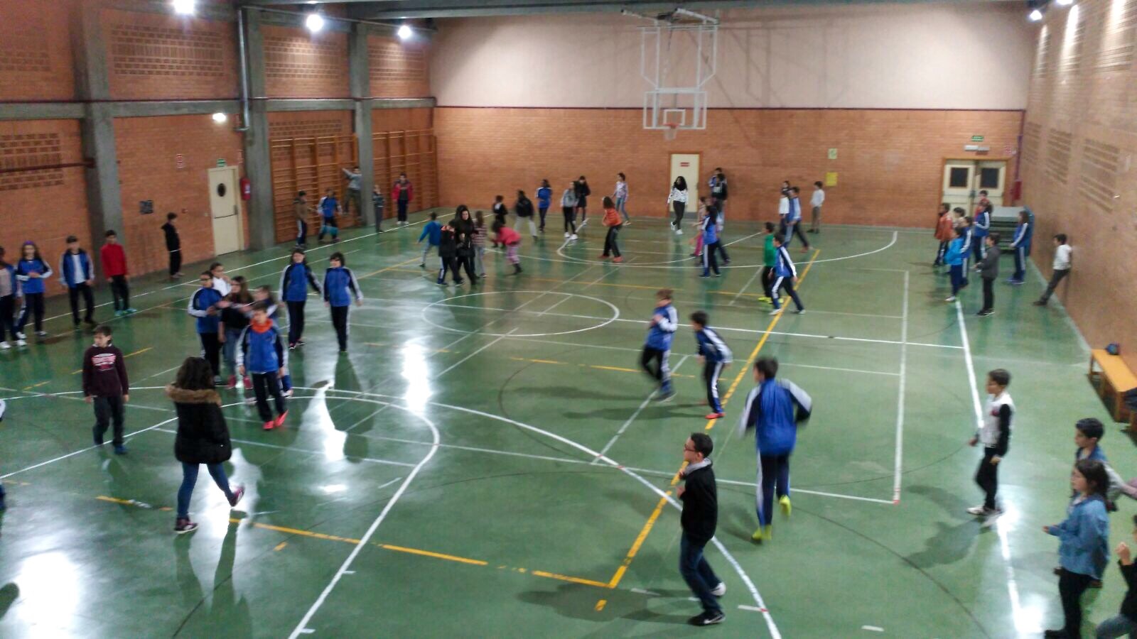 PATIOS DINÁMICOS. El juego de balón prisionero MAIN Zaragoza