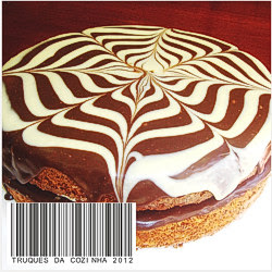 Bolo Decorado Ganache Chocolate Preto Branco Sobremesa Doce Bolo decorado com ganache de chocolate preto e branco