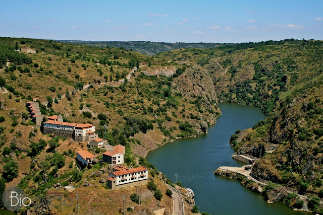 Bioducto La presa y la central de Castro en el río Duero