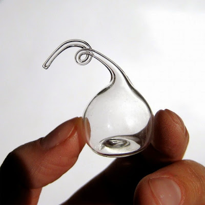 Increíble instrumento de vidrio en miniatura