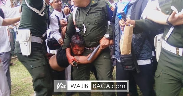 Menjadi Noda Aksi Aksi Damai 212, Pria Provokator Ini Ternyata Sedang Mabuk Menjadi Noda Aksi Aksi Damai 212, Pria Provokator Ini Ternyata Sedang Mabuk