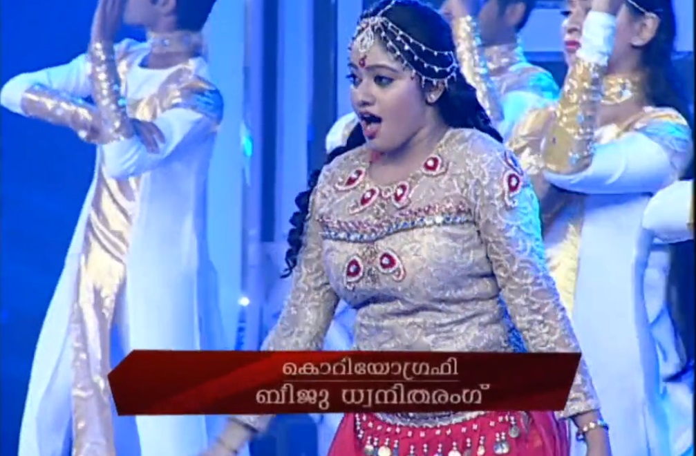 Hot navel images of mallu serial actress Hot navel images of mallu serial actress